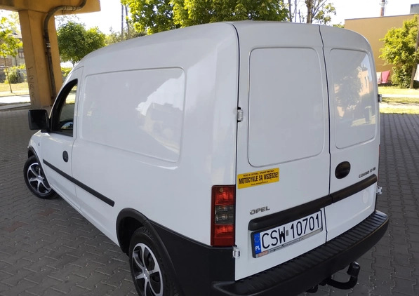 Opel Combo cena 7900 przebieg: 220000, rok produkcji 2004 z Kutno małe 407